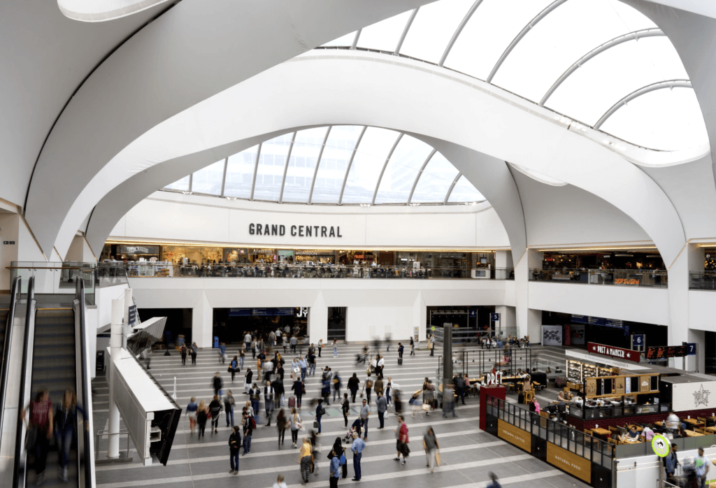 Shopping center interior photo Architectural photography in busy shopping center