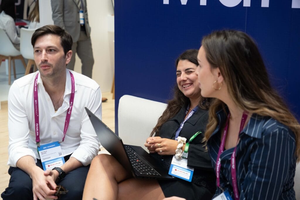 conference-381-20250916